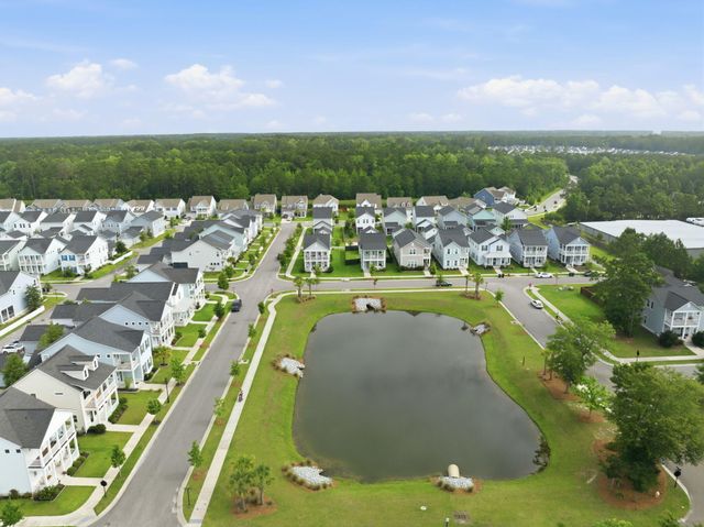 505 North Commodore Way, Summerville, SC 29483