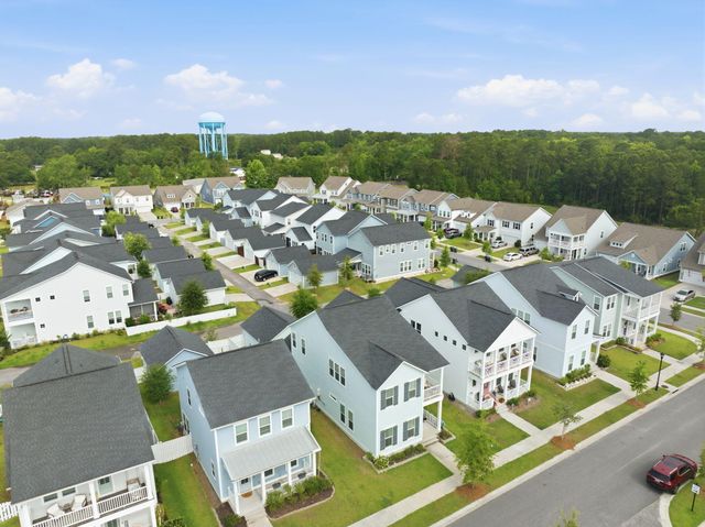 505 North Commodore Way, Summerville, SC 29483