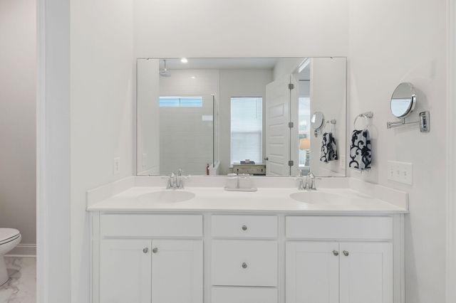 505 North Commodore Way, Summerville, SC 29483