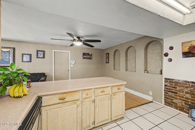 3833 W VOGEL Avenue, Phoenix, AZ 85051