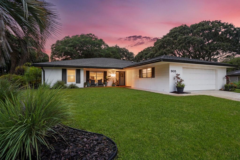 905 Alcala Dr, St Augustine, FL 32086