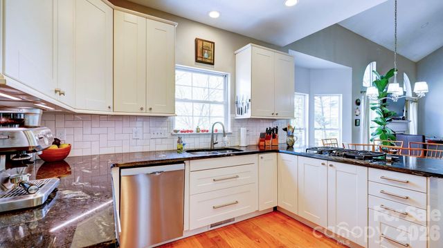 10207 Rougemont Lane, Charlotte, NC 28277