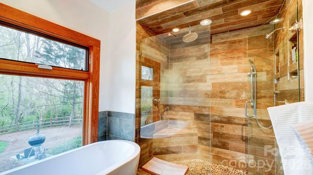 10207 Rougemont Lane, Charlotte, NC 28277