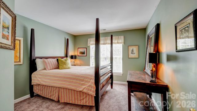 10207 Rougemont Lane, Charlotte, NC 28277