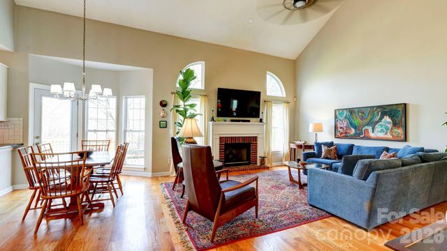 10207 Rougemont Lane, Charlotte, NC 28277