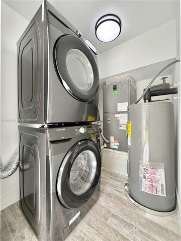 3461 NW 5th St, Lauderhill, FL 33311