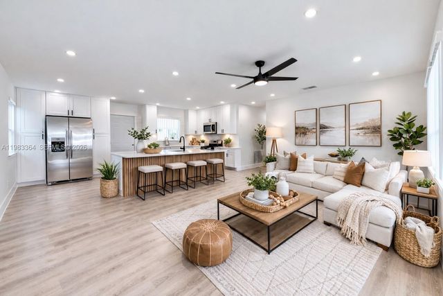 3461 NW 5th St, Lauderhill, FL 33311