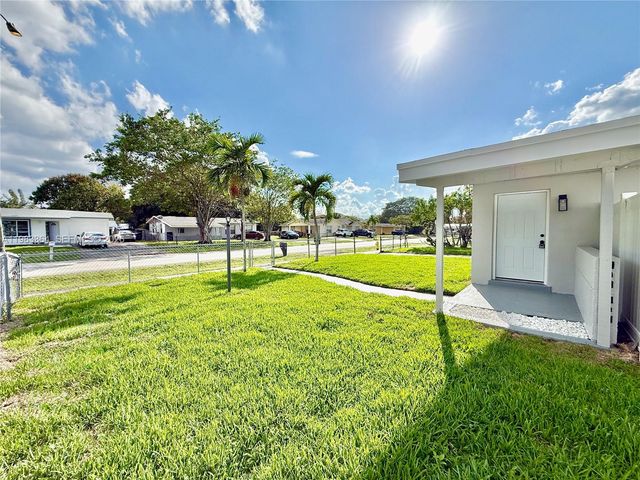 3461 NW 5th St, Lauderhill, FL 33311