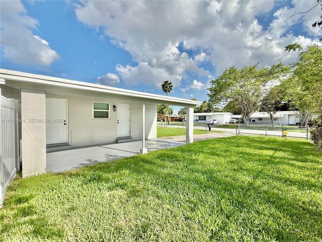 3461 NW 5th St, Lauderhill, FL 33311
