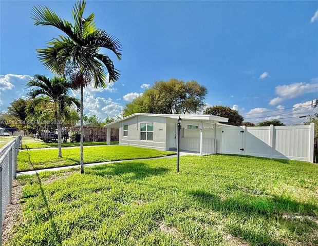 3461 NW 5th St, Lauderhill, FL 33311