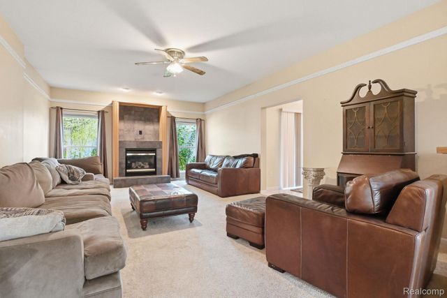3590 Habitat Trail, Hamburg Township, MI 48169