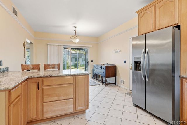 3590 Habitat Trail, Hamburg Township, MI 48169