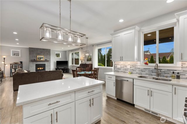 1528 S Walters Road, Tacoma, WA 98465