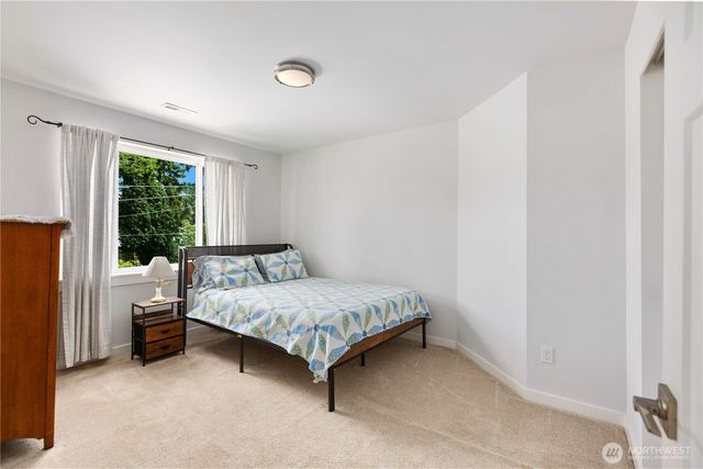 1528 S Walters Road, Tacoma, WA 98465