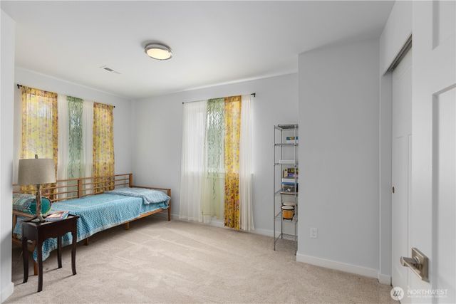 1528 S Walters Road, Tacoma, WA 98465