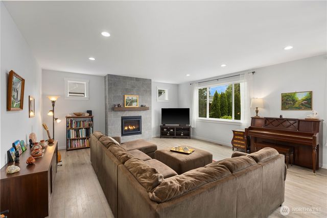 1528 S Walters Road, Tacoma, WA 98465