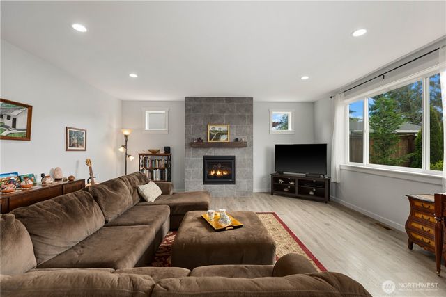 1528 S Walters Road, Tacoma, WA 98465
