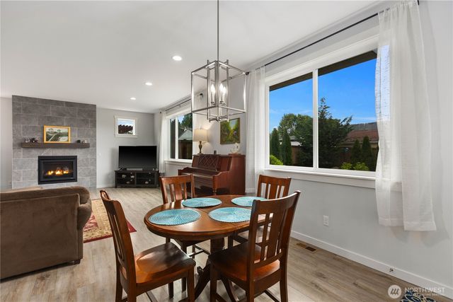 1528 S Walters Road, Tacoma, WA 98465