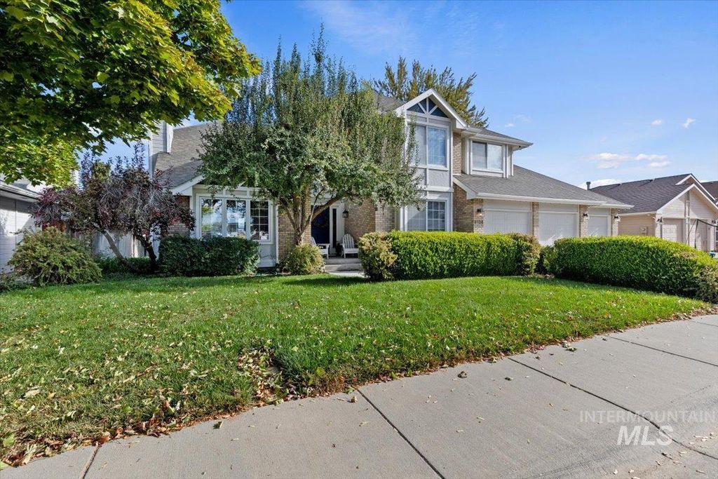 8124 W Thunder Mountain Drive, Boise, ID 83709 photo 2