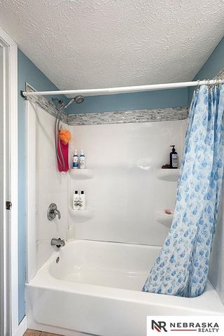 212 W Meigs Street, Valley, NE 68064