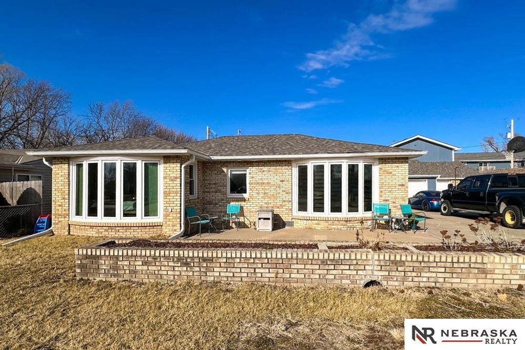 212 W Meigs Street, Valley, NE 68064