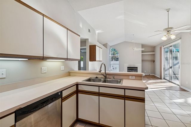 377 WOOD CHUCK AVENUE, Tarpon Springs, FL 34689