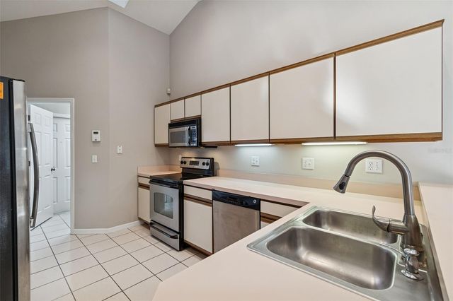 377 WOOD CHUCK AVENUE, Tarpon Springs, FL 34689