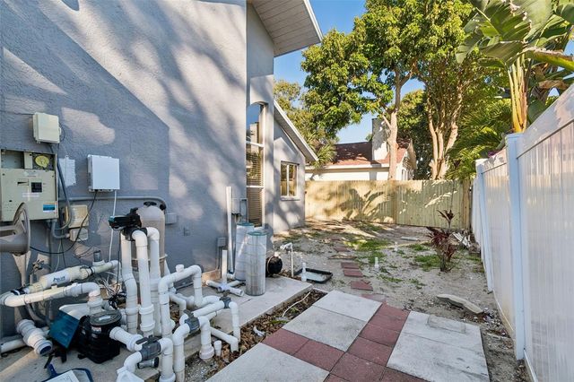 377 WOOD CHUCK AVENUE, Tarpon Springs, FL 34689