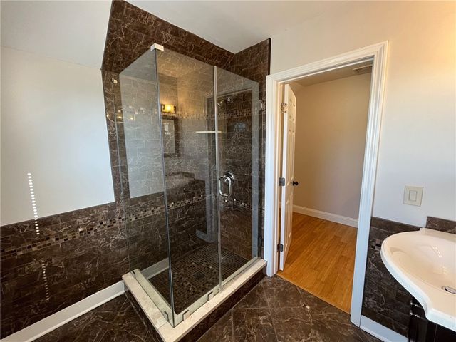71 Sutton Street, Providence, RI 02903