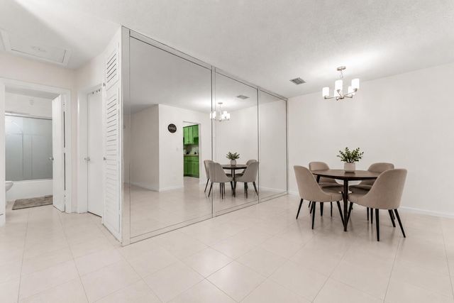 1431 S 14TH Avenue 209, Hollywood, FL 33020