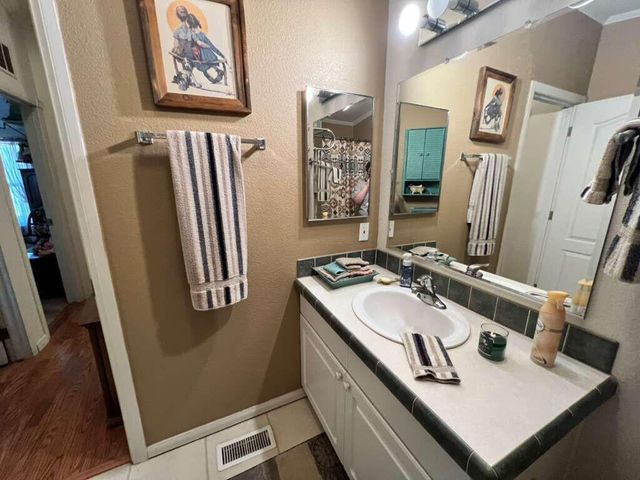 780 Red Bluff Road, Mountainair, NM 87036