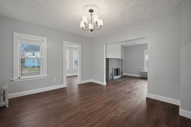 153 Bristol St, Springfield, MA 01109