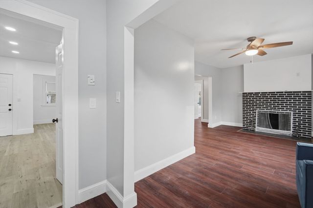 153 Bristol St, Springfield, MA 01109