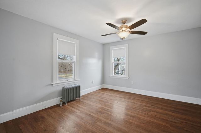 153 Bristol St, Springfield, MA 01109