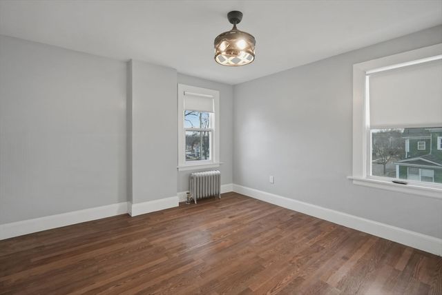 153 Bristol St, Springfield, MA 01109