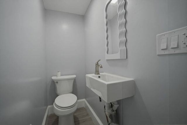 153 Bristol St, Springfield, MA 01109