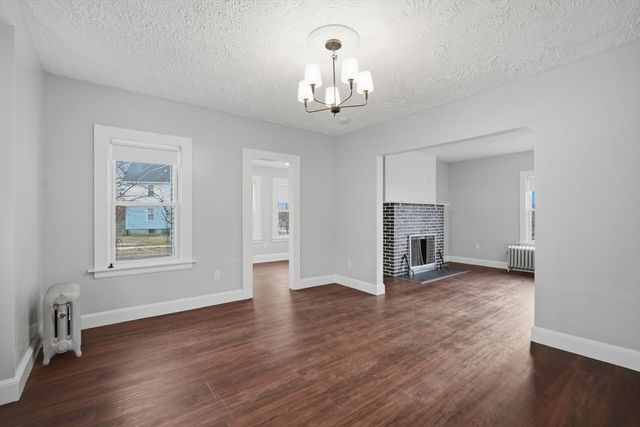 153 Bristol St, Springfield, MA 01109