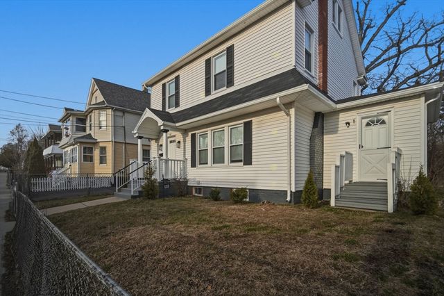 153 Bristol St, Springfield, MA 01109
