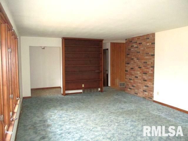 531 E SHADY OAKS Drive, Metamora, IL 61548