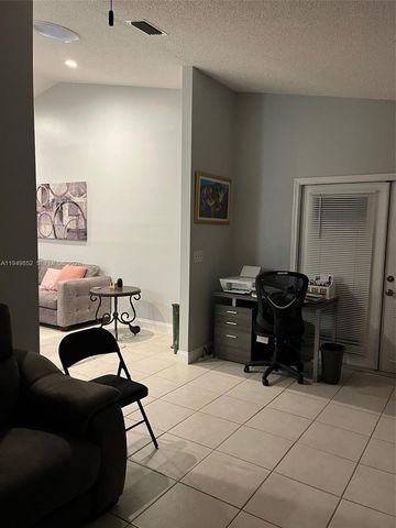 3212 S Anthony Cir S 3212, West Palm Beach, FL 33417