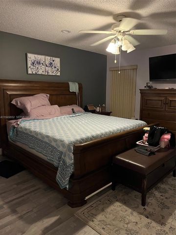 3212 S Anthony Cir S 3212, West Palm Beach, FL 33417