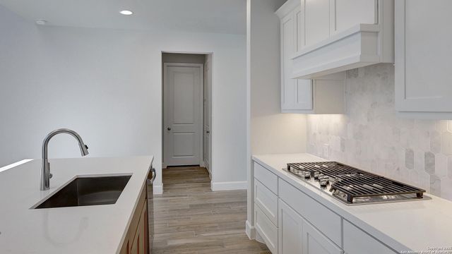 2915 Eagle Rise, San Antonio, TX 78245