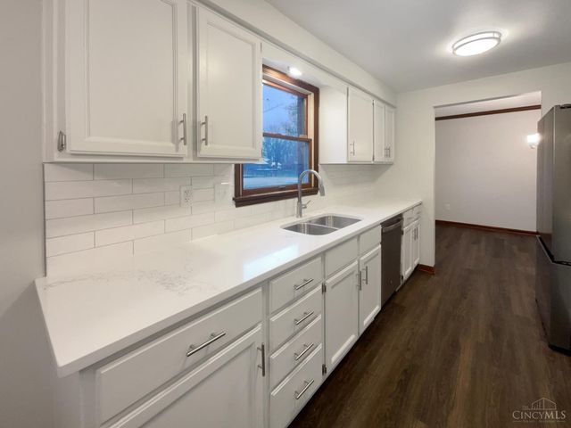 1110 Deerhaven Court, Miami Twp, OH 45140