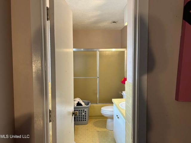 4223 Will O Wood Boulevard, Jackson, MS 39212