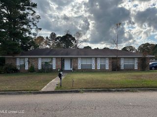 4223 Will O Wood Boulevard, Jackson, MS 39212