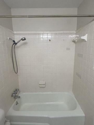 56 Clara St, Cowarts, AL 36321