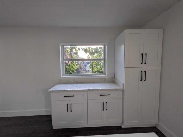 2861 NW 5th Street, Pompano Beach, FL 33069