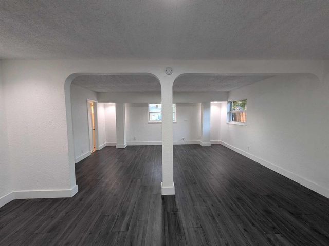 2861 NW 5th Street, Pompano Beach, FL 33069