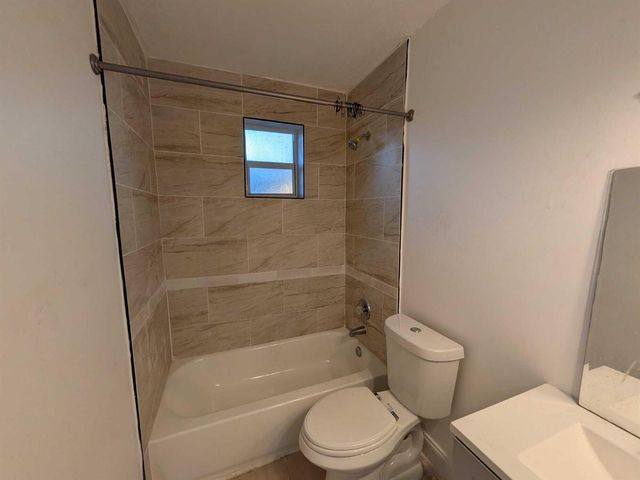 2861 NW 5th Street, Pompano Beach, FL 33069
