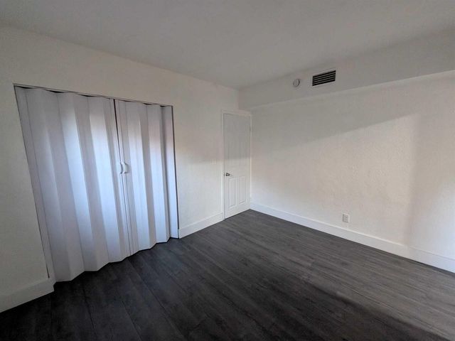 2861 NW 5th Street, Pompano Beach, FL 33069